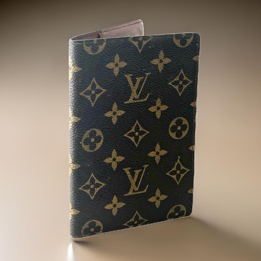 Authentic Louis Vuitton Couverture Passeport Passport Cover - Large Size